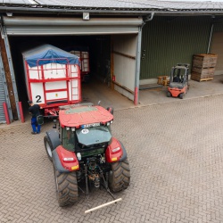 Anlieferung (5) Anlieferung (5)